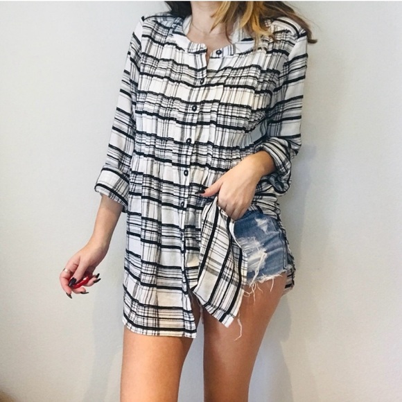 Anthro plaid button down flannel tunic - Picture 4 of 9